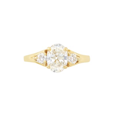 Lot 3343 - Gold and Diamond Ring