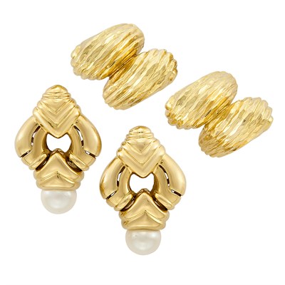 Lot 63 - Pair of Gold and Cultured Pearl Earclips and Pair of Hammered Gold Earclips