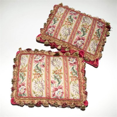 Lot 179 - Georgian Style Nailhead Trim Upholstered...