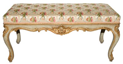 Lot 478 - Venetian Rococo Painted and Parcel Gilt Bench...