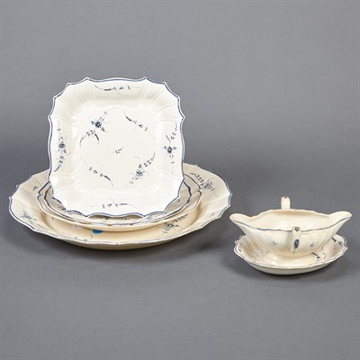 Lot 477 - Assembled Continental Blue and White Pottery...