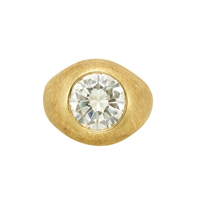 Lot 75 - Brushed Gold and Diamond Gypsy Ring