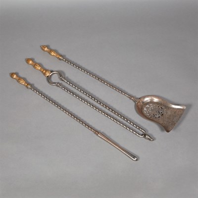 Lot 572 - Regency Brass Fire Fender 19th Century With...