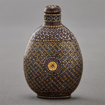 Lot 153 - Japanese Lac Burgaute Snuff Bottle 19th...