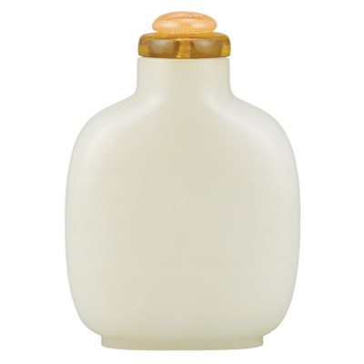 Lot 136 - Chinese White Jade Snuff Bottle 19th Century...