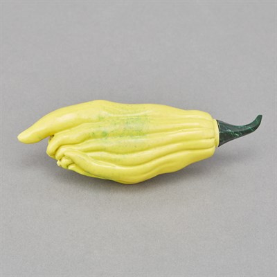Lot 117 - Chinese Molded Porcelain Finger Citron Snuff...