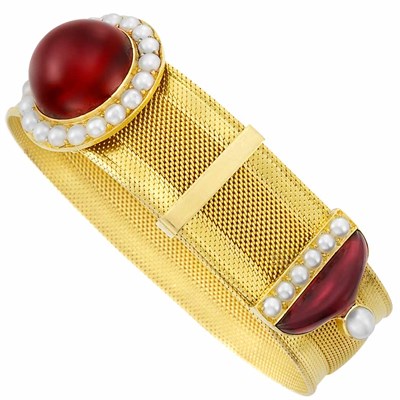 Lot 42 - Antique Gold, Cabochon Garnet and Split Pearl Mesh Slide Bracelet