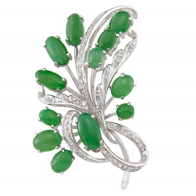 Lot 321 - White Gold, Jade and Diamond Brooch