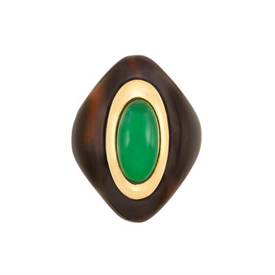 Lot 25 - Gold, Tortoise Shell and Green Chrysoprase Ring, Boucheron, Paris