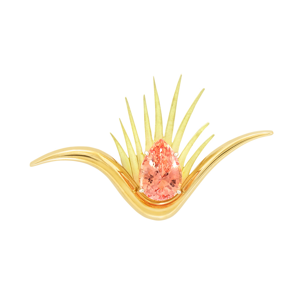 261 - Gold and Padparadscha Sapphire Brooch