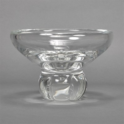 Lot 615 - Steuben Glass Footed Centerpiece Bowl Diameter...