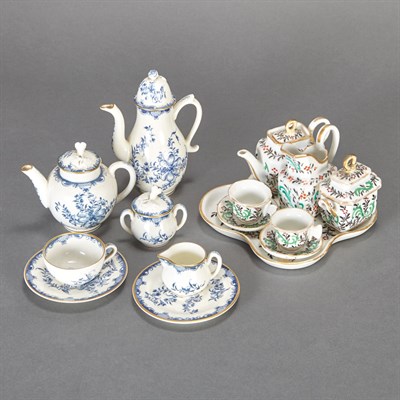 Lot 572 - Royal Worcester Blue and White Porcelain...