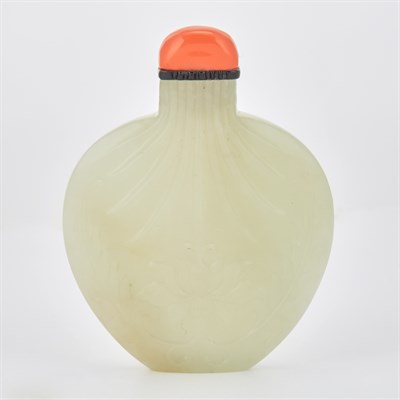 Lot 172 - Chinese Celadon Jade Snuff Bottle Qing Dynasty...