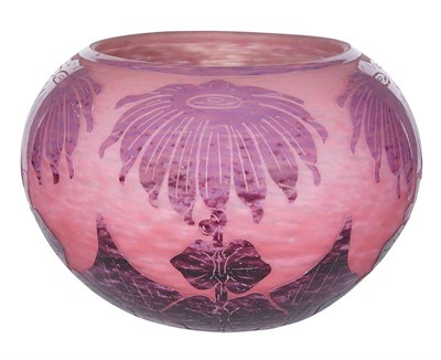 Lot 413 - Le Verre Francais Art Deco Acid Etched Cameo...