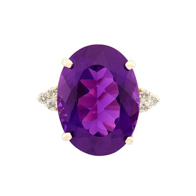 Lot 240 - Gold, Amethyst and Diamond Ring
