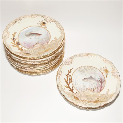Lot 508 - Set of Eighteen English Fish Plates