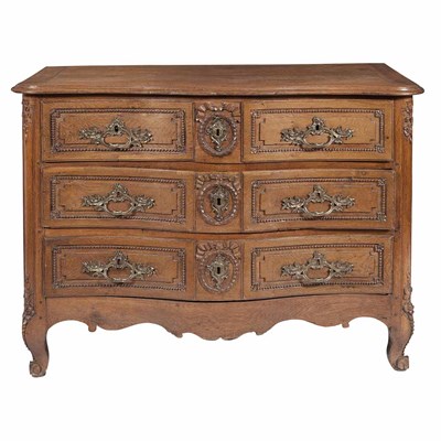 Lot 307 - Transitional Provincial Louis XV/XVI Oak...