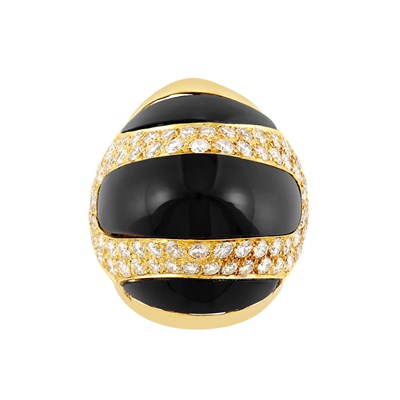 Lot 394 - Gold, Black Onyx and Diamond Dome Ring