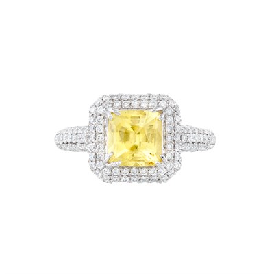 Lot 151 - Platinum, Yellow Sapphire and Diamond Ring