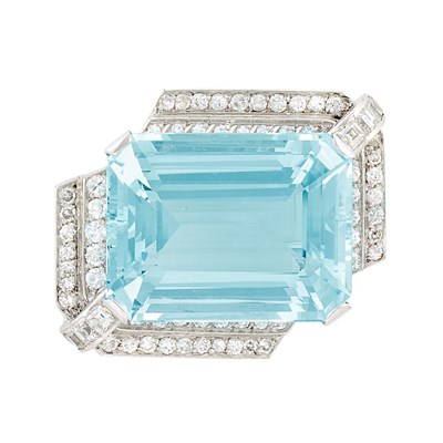 Lot 322 - White Gold, Aquamarine and Diamond Brooch
