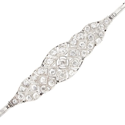 Lot 67 - Edwardian Platinum and Diamond Bracelet