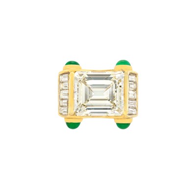 Lot 185 - Gold, Diamond and Cabochon Emerald Ring