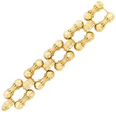 Lot 584 - Gold Bracelet
