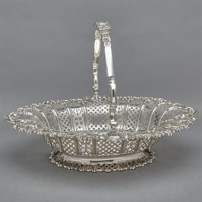 Lot 553 - Victorian George III Style Sterling Silver...