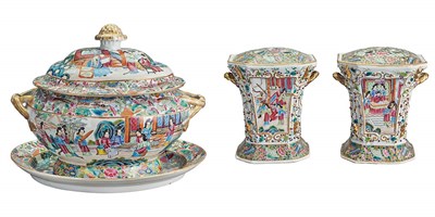 Lot 175 - Canton Rose Medallion Porcelain Soup Tureen,...