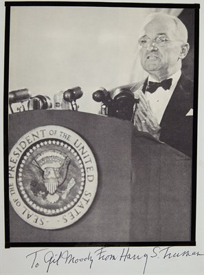 Lot 174 - TRUMAN, HARRY Group of signed items,...