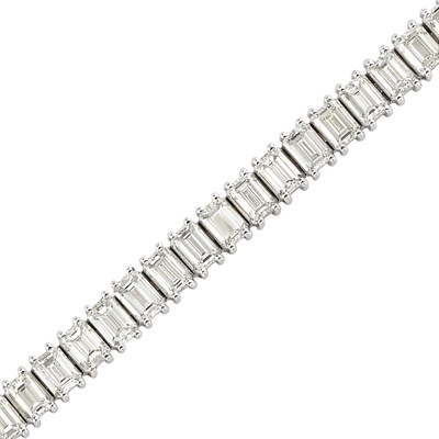 Lot 326 - Platinum and Diamond Bracelet
