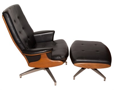 Lot 374 - Heywood-Wakefield Black Vinyl and Stained Wood...