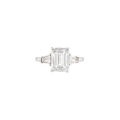 Lot 414 - Platinum and Diamond Ring, Cartier