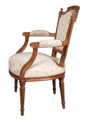 Lot 230 - Pair of Louis XVI Beechwood Fautueils en...