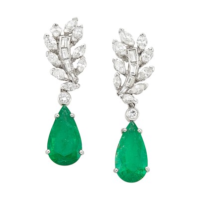 Lot 118 - Pair of Platinum, Diamond and Emerald Pendant-Earclips