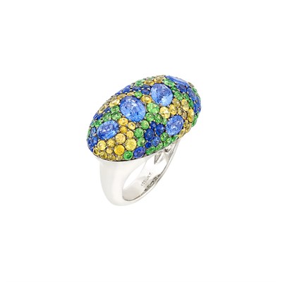 Lot 302 - White and Blackened Gold, Sapphire, Yellow Sapphire and Tsavorite Garnet Ring