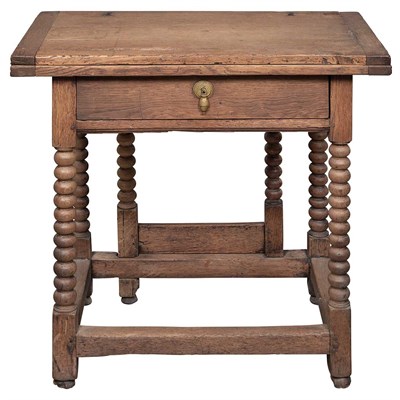 Lot 633 - English Oak Joined Gate Leg Table Last quarter...