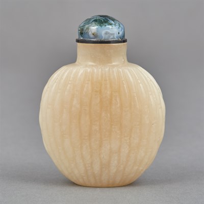 Lot 76 - Chinese Buff and White Jade Snuff Bottle The...
