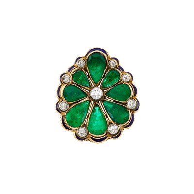 Lot 127 - Antique Gold, Emerald and Diamond Flower Ring