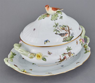 Lot 631 - Herend Porcelain Rothschild Bird Pattern...