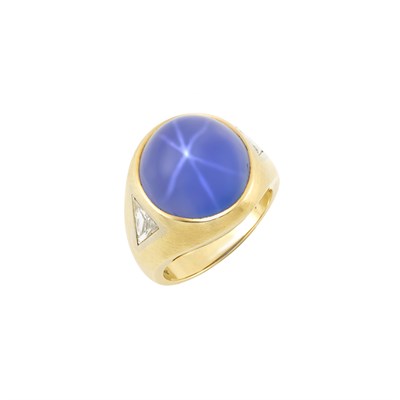 Lot 219 - Gentleman's Gold, Star Sapphire and Diamond Ring