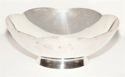Lot 292 - Tiffany & Co. Sterling Silver Centerpiece Bowl...