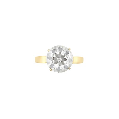 Lot 179 - Gold and Diamond Ring