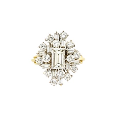 Lot 119 - Two-Color Gold and Diamond Ring