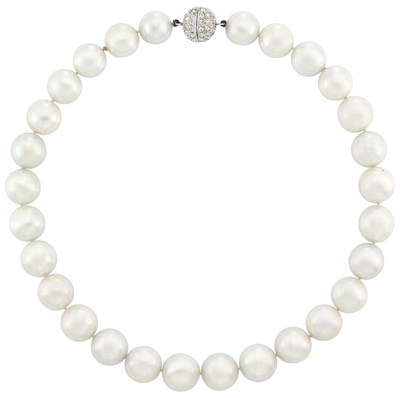 Lot 464 - South Sea Cultured Pearl Necklace with White Metal and Simulated Diamond Ball Clasp