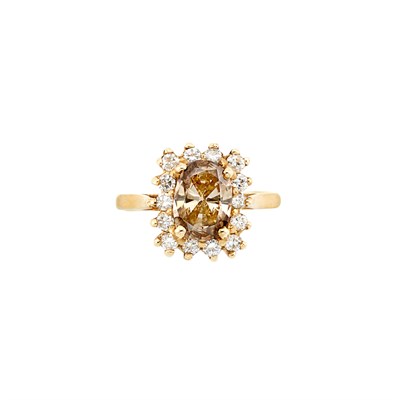 Lot 609 - Gold and Diamond Ring