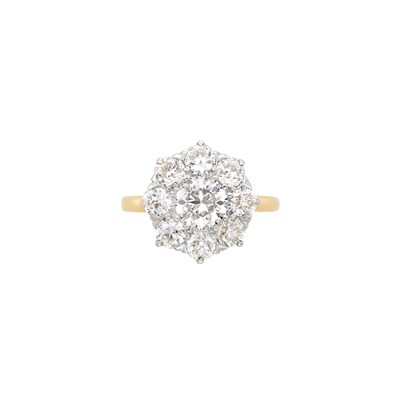 Lot 89 - Antique Platinum, Gold and Diamond Ring