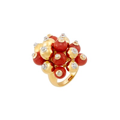 Lot 197 - Gold, Coral Bead and Diamond Cluster Ring