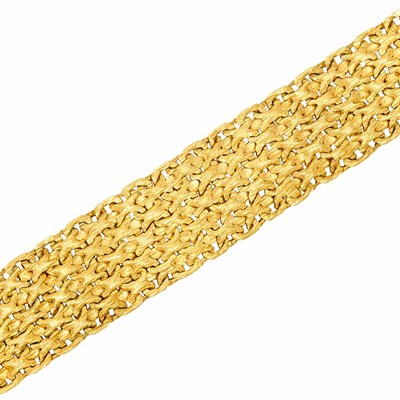 Lot 650 - Gold Bracelet