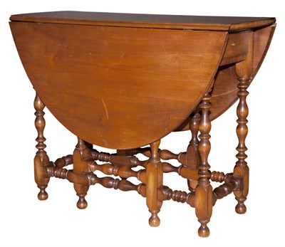 Lot 186 - William and Mary Style Mahogany Drop-Leaf...